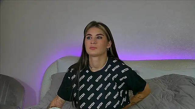 Snapshot of RachelSimpson chatting on September 10, 2025, 6:40 pm RachelSimpson online show from September 10, 2025, 6:40 pm