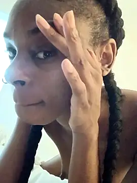 Jasmine FullsShine online show from May 27, 2026, 2:13 pm