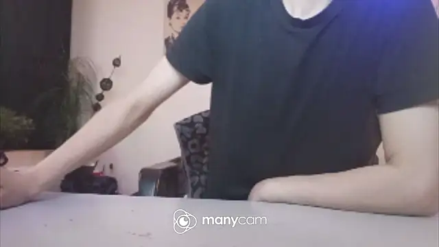 Snapshot of der_dino30 chatting on April 14, 2026, 7:41 pm der dino30 online show from April 14, 2026, 7:41 pm