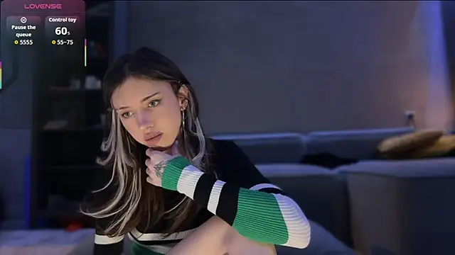 Snapshot of Bastet chatting on January 10, 2026, 6:47 pm Bastet online show from January 10, 2026, 6:47 pm