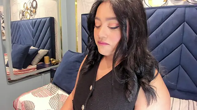 Snapshot of Sariitaa_ chatting on November 29, 2025, 3:34 pm Sariitaa online show from November 29, 2025, 3:34 pm