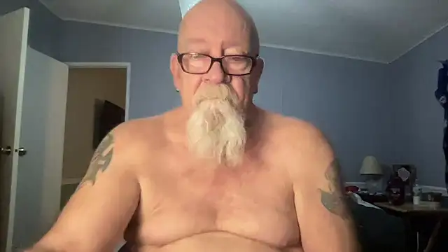 Snapshot of kcbace61760 chatting on February 13, 2026, 3:28 am kcbace61760 online show from February 13, 2026, 3:28 am