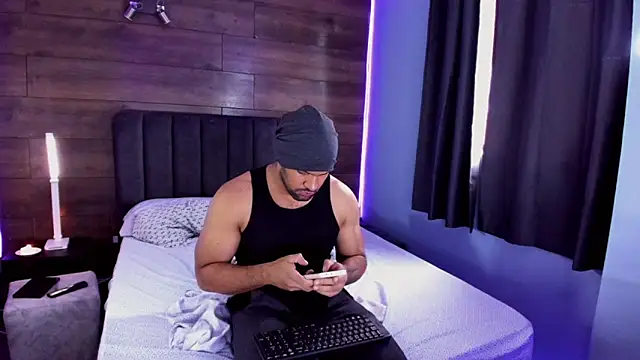Snapshot of anthonylatynxd chatting on May 17, 2026, 1:55 pm anthonylatynxd online show from May 17, 2026, 1:55 pm
