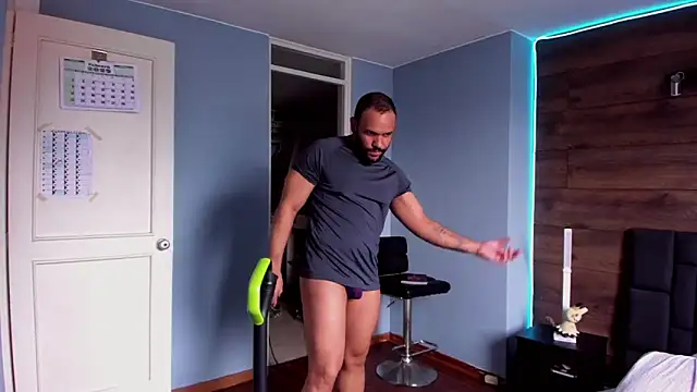 anthonylatynxd online show from February 11, 2025, 4:02 pm
