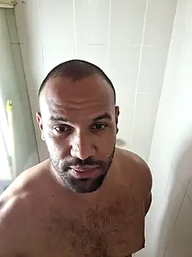 Snapshot of anthonylatynxd chatting on May 18, 2026, 3:39 pm anthonylatynxd online show from May 18, 2026, 3:39 pm