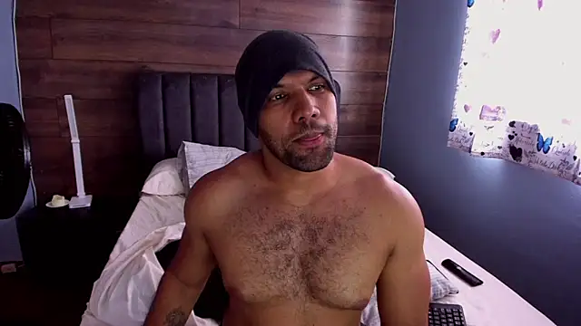 Snapshot of anthonylatynxd chatting on May 14, 2026, 3:53 pm anthonylatynxd online show from May 14, 2026, 3:53 pm
