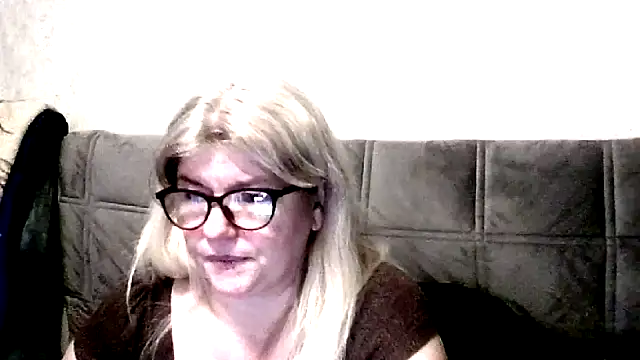 Diana 49 online show from February 19, 2026, 9:23 pm