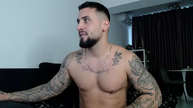 Snapshot of _DylanGreen chatting on October 2, 2025, 8:07 am DylanGreen online show from October 2, 2025, 8:07 am