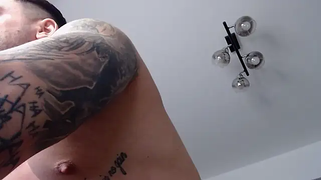 Snapshot of _DylanGreen chatting on March 12, 2025, 9:12 am DylanGreen online show from March 12, 2025, 9:12 am