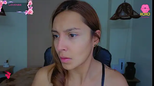 Snapshot of AnisiaFarina chatting on November 20, 2025, 11:33 am AnisiaFarina online show from November 20, 2025, 11:33 am