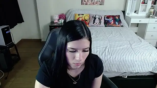 Snapshot of kittykat18x chatting on June 4, 2026, 3:44 am kittykat18x online show from June 4, 2026, 3:44 am