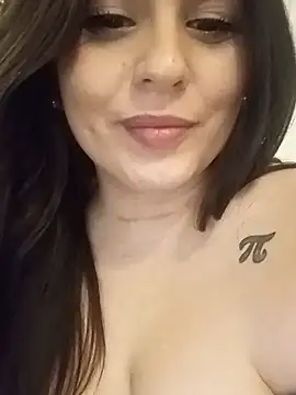 Snapshot of piiruwx chatting on November 12, 2025, 1:37 pm piiruwx online show from November 12, 2025, 1:37 pm