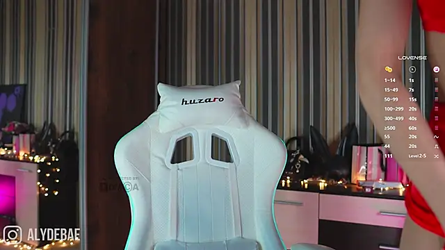 Snapshot of misstics_ chatting on February 14, 2025, 7:33 pm misstics online show from February 14, 2025, 7:33 pm