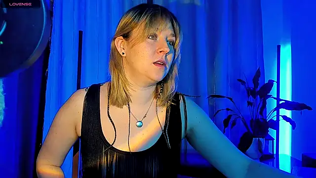 Snapshot of 5_in_one chatting on January 10, 2026, 5:03 am 5 in one online show from January 10, 2026, 5:03 am