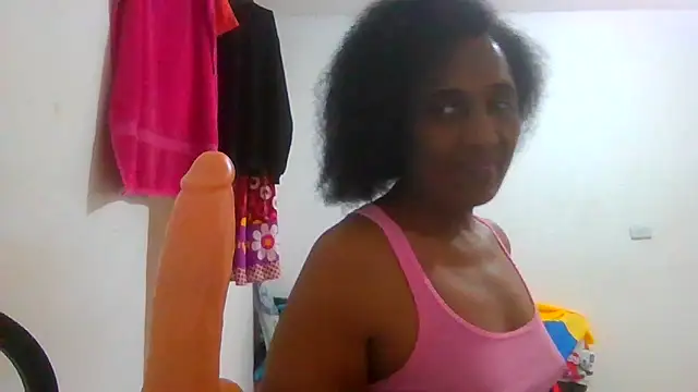 Snapshot of Aishamara chatting on October 5, 2025, 6:20 pm Aishamara online show from October 5, 2025, 6:20 pm