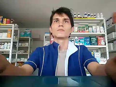 Snapshot of PrivCamZone chatting on October 31, 2025, 7:54 pm PrivCamZone online show from October 31, 2025, 7:54 pm