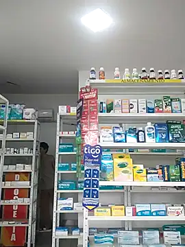 Snapshot of PrivCamZone chatting on October 1, 2025, 9:29 pm PrivCamZone online show from October 1, 2025, 9:29 pm