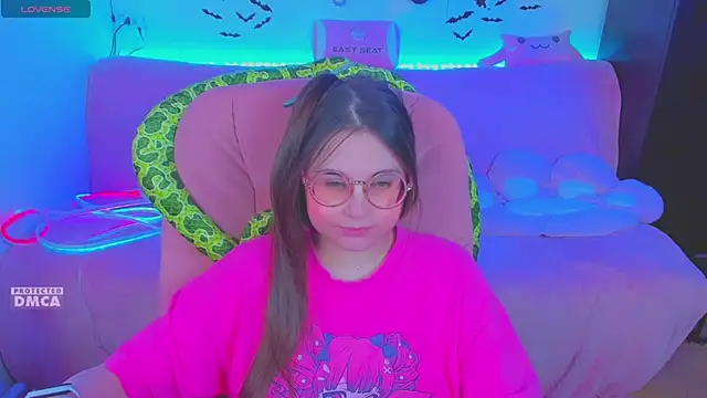 Lolisuccub online show from June 2, 2026, 5:02 pm