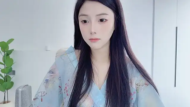 Snapshot of HaagenDazs_ chatting on December 18, 2025, 5:12 am HaagenDazs online show from December 18, 2025, 5:12 am