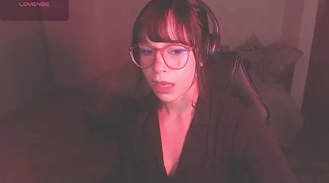 Snapshot of modjo_ chatting on February 9, 2025, 6:43 am modjo online show from February 9, 2025, 6:43 am