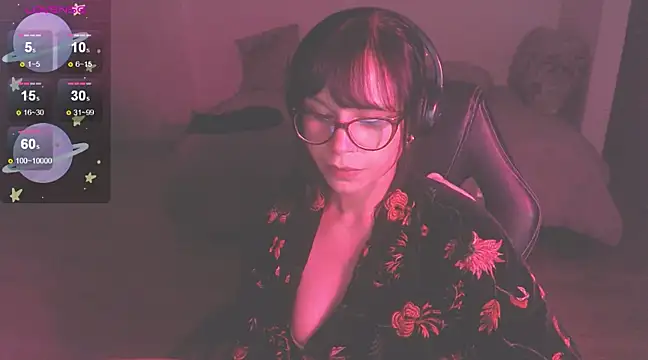 Snapshot of modjo_ chatting on February 21, 2025, 3:12 am modjo online show from February 21, 2025, 3:12 am