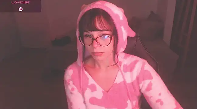 Snapshot of modjo_ chatting on January 21, 2025, 2:33 am modjo online show from January 21, 2025, 2:33 am