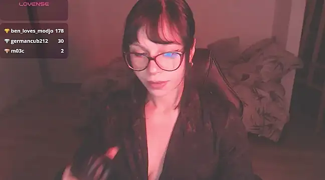 Snapshot of modjo_ chatting on January 5, 2025, 8:11 am modjo online show from January 5, 2025, 8:11 am