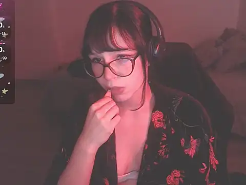 Snapshot of modjo_ chatting on February 4, 2025, 3:11 am modjo online show from February 4, 2025, 3:11 am