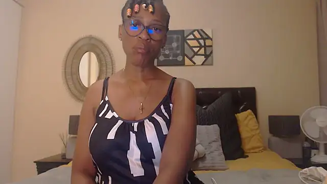 Snapshot of Creamyass22 chatting on March 7, 2025, 6:43 pm Creamyass22 online show from March 7, 2025, 6:43 pm