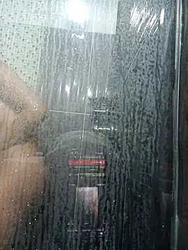 Snapshot of LunaZambrano chatting on November 13, 2025, 2:37 am LunaZambrano online show from November 13, 2025, 2:37 am