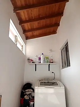 Snapshot of LunaZambrano chatting on October 29, 2025, 2:16 pm LunaZambrano online show from October 29, 2025, 2:16 pm