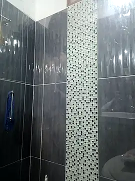 LunaZambrano online show from March 5, 2026, 1:19 pm