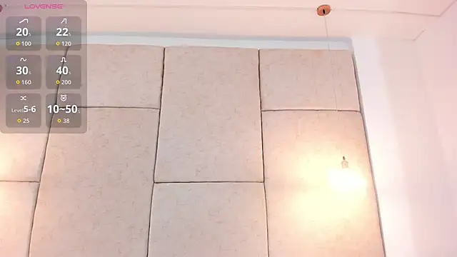 aisha vs online show from March 13, 2026, 12:43 pm