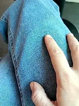 sutgibihatun online show from November 4, 2025, 9:46 am