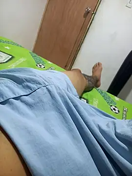 Snapshot of annie-19 chatting on November 27, 2025, 5:19 am annie-19 online show from November 27, 2025, 5:19 am