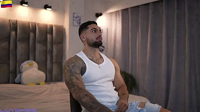 Snapshot of john_king29 chatting on November 2, 2025, 12:43 pm john king29 online show from November 2, 2025, 12:43 pm