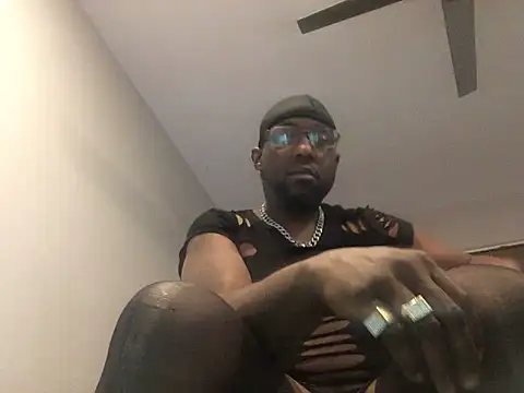 Londonfrotadejr online show from March 10, 2025, 10:18 am