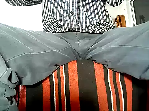 Snapshot of manan28 chatting on November 6, 2025, 9:57 am manan28 online show from November 6, 2025, 9:57 am