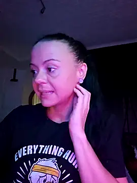 Snapshot of MrsBunnyBum chatting on April 9, 2026, 5:42 am MrsBunnyBum online show from April 9, 2026, 5:42 am