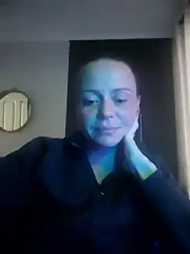 Snapshot of MrsBunnyBum chatting on April 14, 2026, 8:30 am MrsBunnyBum online show from April 14, 2026, 8:30 am