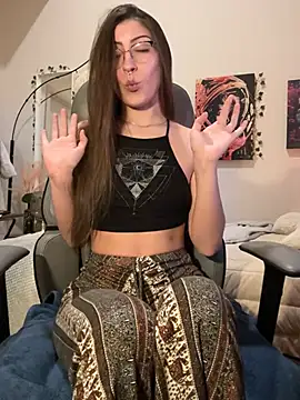 jade 369 online show from March 6, 2025, 4:52 am