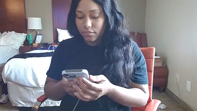 Snapshot of RavenWatts chatting on July 20, 2026, 2:08 pm RavenWatts online show from July 20, 2026, 2:08 pm