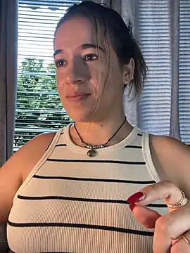 Snapshot of Antonellachic73 chatting on December 13, 2024, 9:30 pm Antonellachic73 online show from December 13, 2024, 9:30 pm