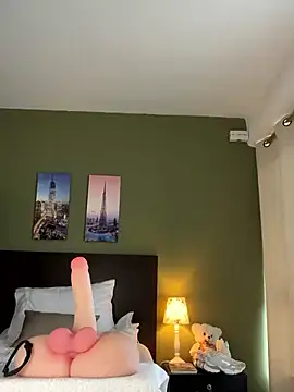 Snapshot of Antonellachic73 chatting on February 19, 2025, 6:21 pm Antonellachic73 online show from February 19, 2025, 6:21 pm