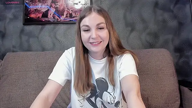 CassieMils online show from February 11, 2025, 11:20 am