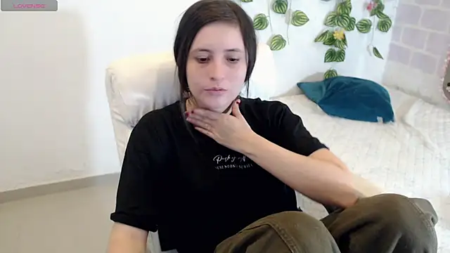 Snapshot of tania_sweet__ chatting on October 19, 2025, 12:08 pm tania sweet online show from October 19, 2025, 12:08 pm