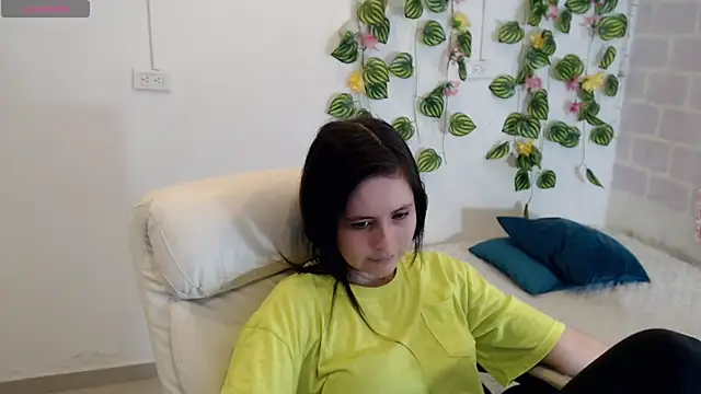 Snapshot of tania_sweet__ chatting on October 6, 2025, 4:08 pm tania sweet online show from October 6, 2025, 4:08 pm