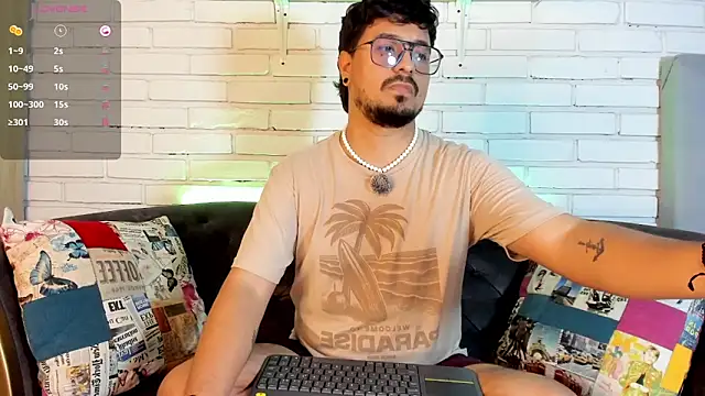 Snapshot of DaviidEvans_ chatting on December 4, 2025, 3:55 pm DaviidEvans online show from December 4, 2025, 3:55 pm