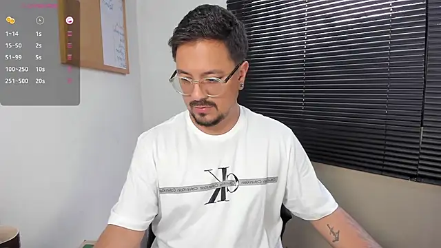 Snapshot of DaviidEvans_ chatting on December 30, 2024, 8:47 pm DaviidEvans online show from December 30, 2024, 8:47 pm