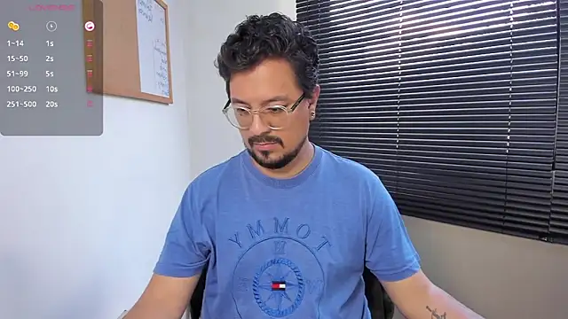 Snapshot of DaviidEvans_ chatting on December 11, 2024, 4:09 pm DaviidEvans online show from December 11, 2024, 4:09 pm